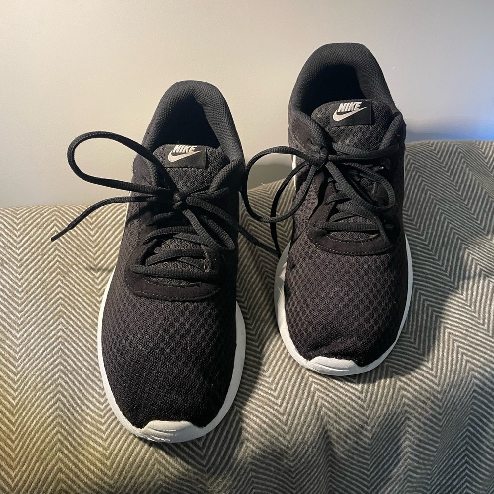 Nike Sneakers - Picture 3 of 5